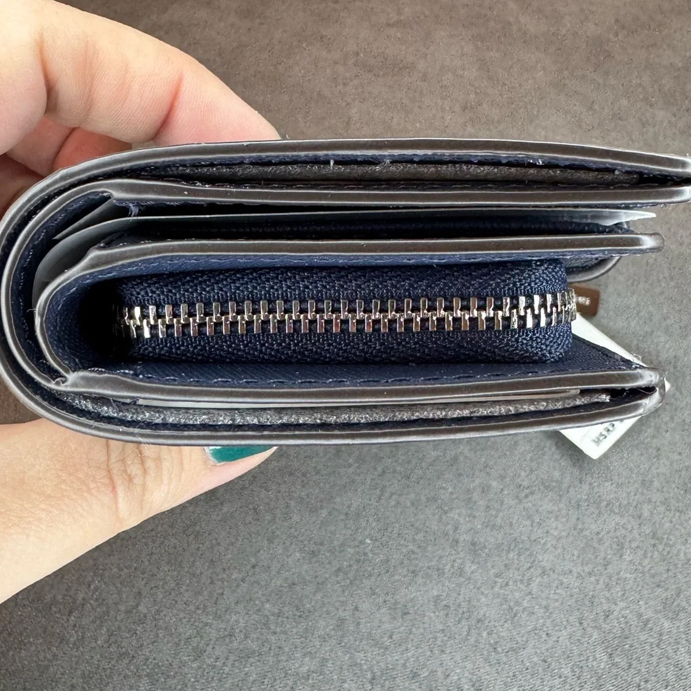 Michael Michael Kors Jet Set Travel Navy Leather Zip Wallet | NWT - Picture 6 of 13